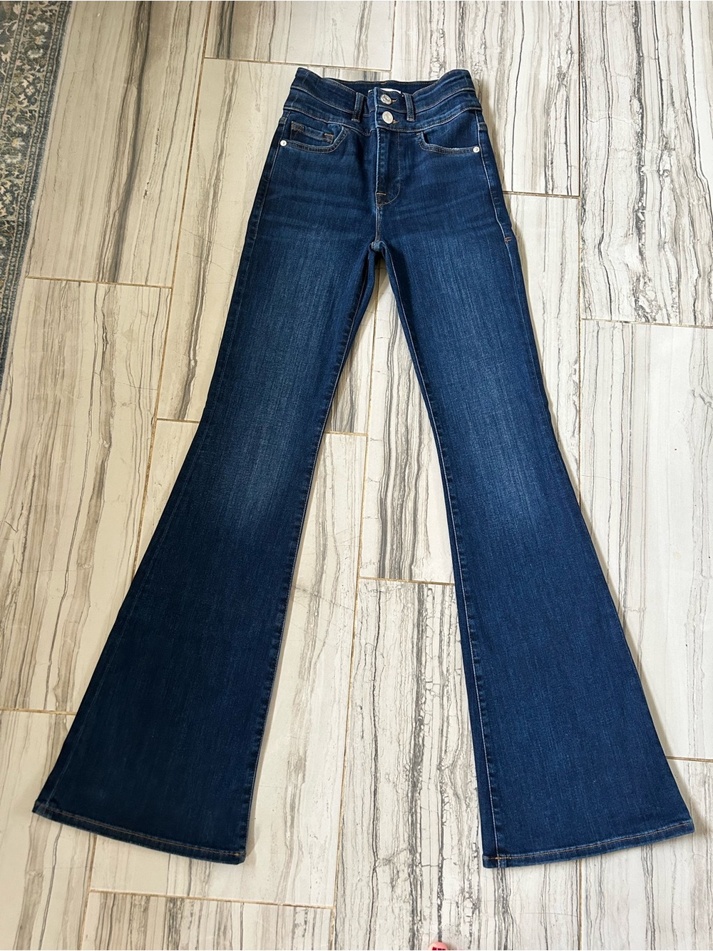 Frame Denim Le High Flare High Rise Stretch Flare Jeans in Majesty
